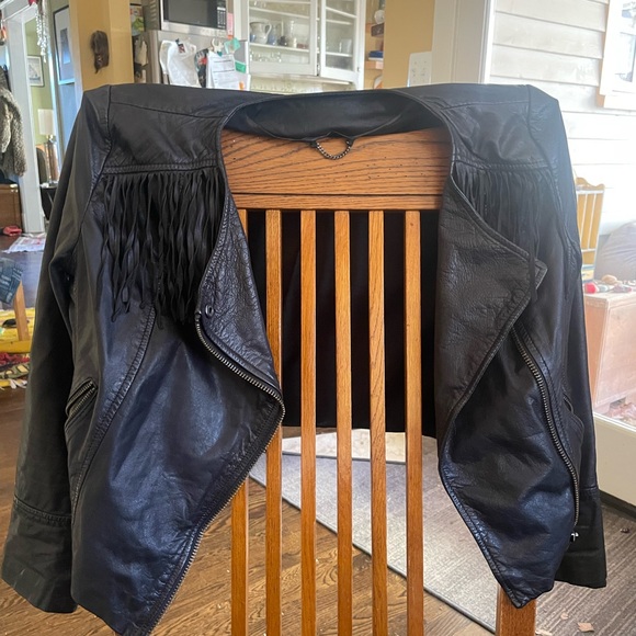 Black Fringe Leather Jacket - Picture 6 of 10
